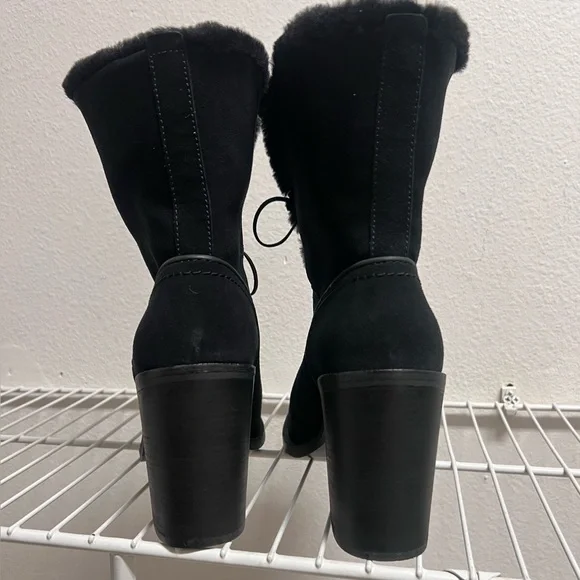 Ugg Jerene Booties used in great shape size 9 - Picture 6 of 11